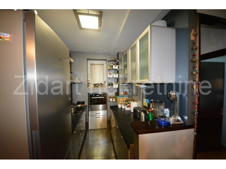 Квартира, 1087 м², 288 000$ — FAKTOR